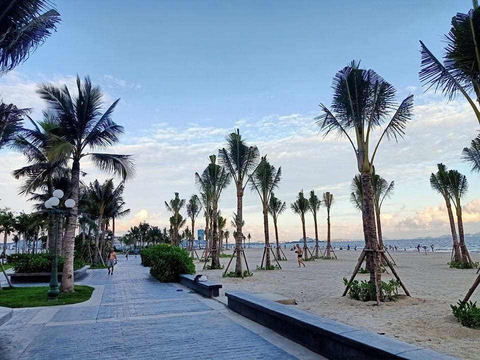 Bãi tắm Marina