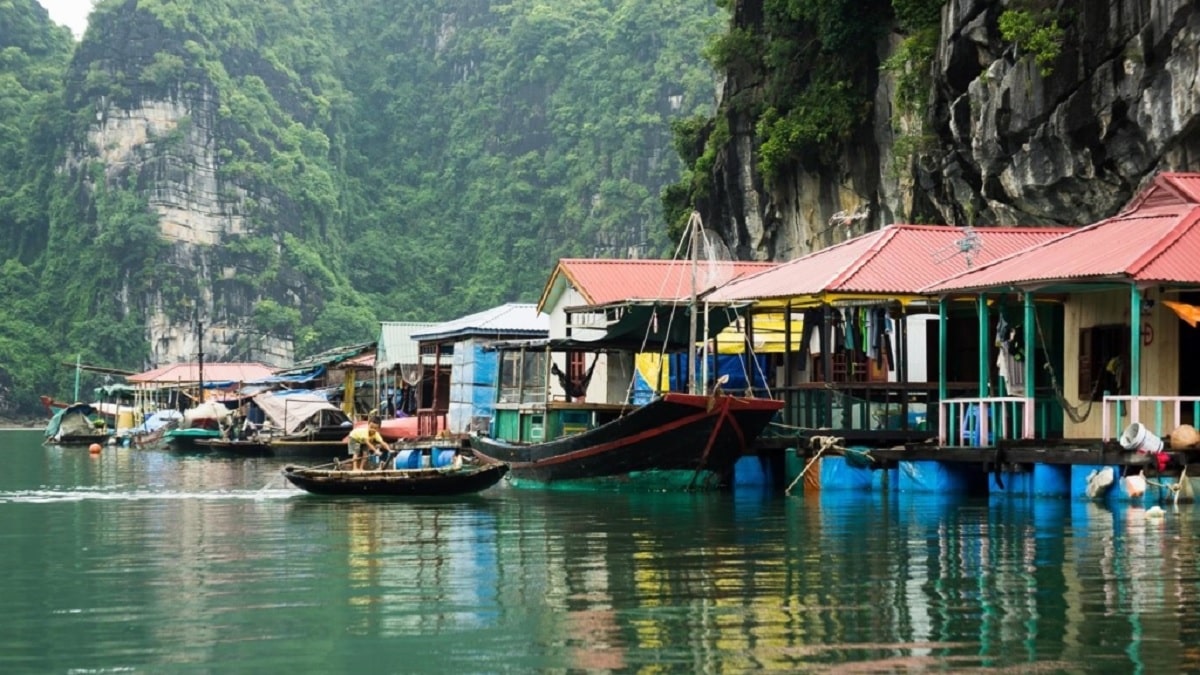 Làng chài Cống Đầm – Điểm du lịch độc đáo và hấp dẫn ở Vịnh Bái Tử Long