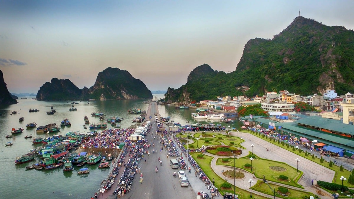 Hòn Gai – Địa điểm du lịch không thể bỏ qua khi đến Hạ Long