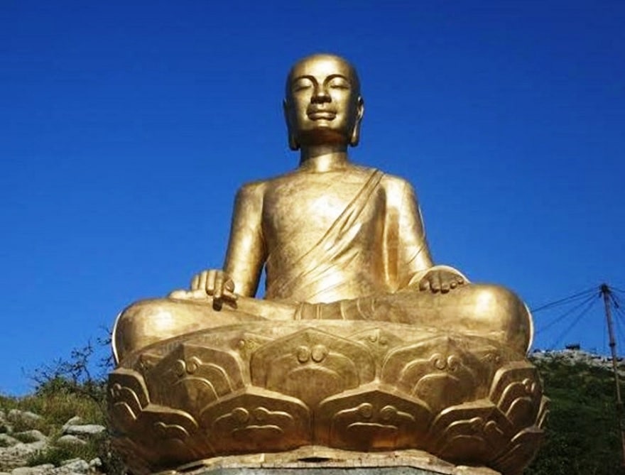 Bảo tượng Phật hoàng Trần Nhân Tông tại khu thứ 3 chùa Ngọa Vân