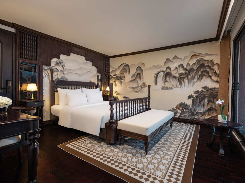 Venus Senior Suite