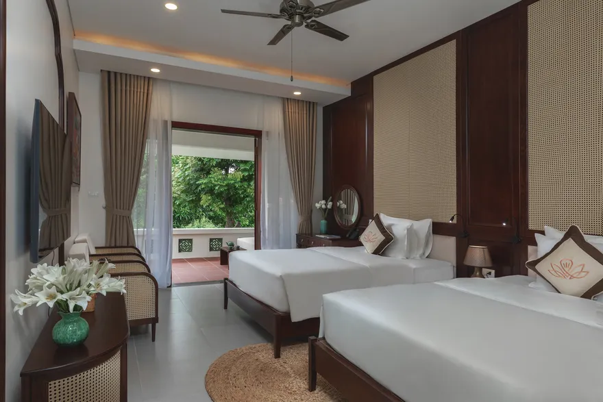 Bungalow (Water Residence)