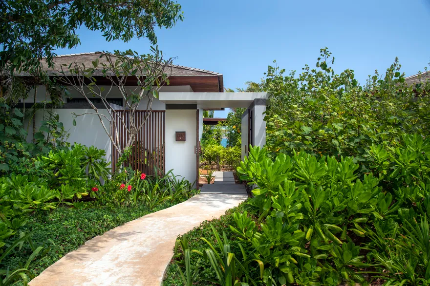Anantara Beachfront Pool