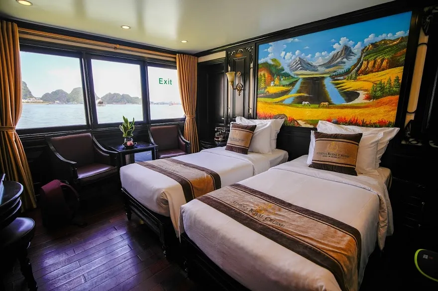 Du thuyền Athena Royal 5 Các Cabin trên du thuyền Athela Royal đều có của số hướng ra Vịnh Hạ Long