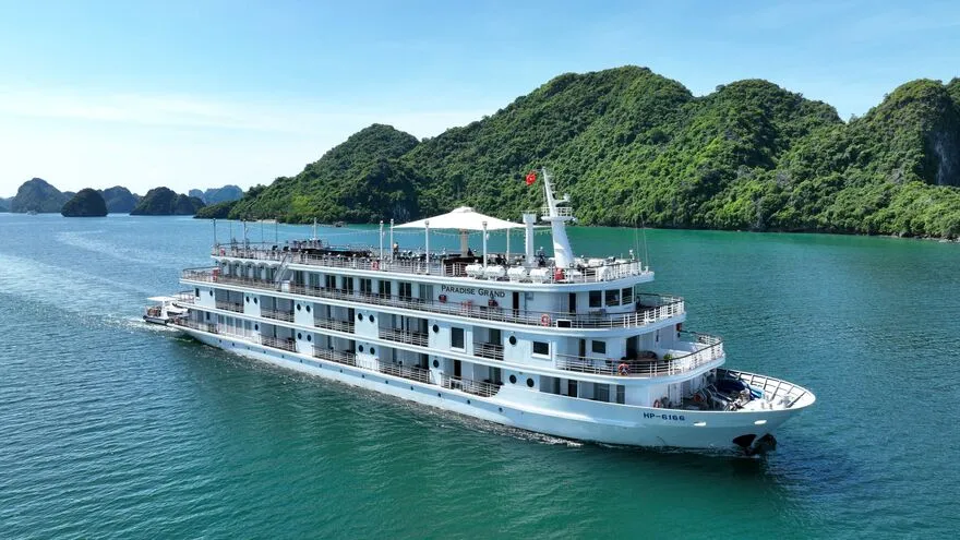 Du thuyền Paradise Grand