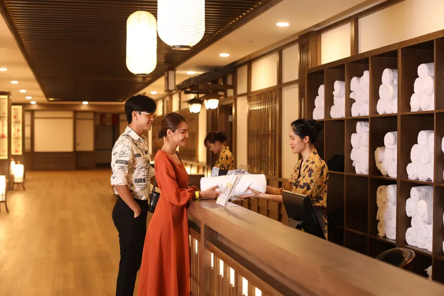 Yoko Onsen Quang Hanh