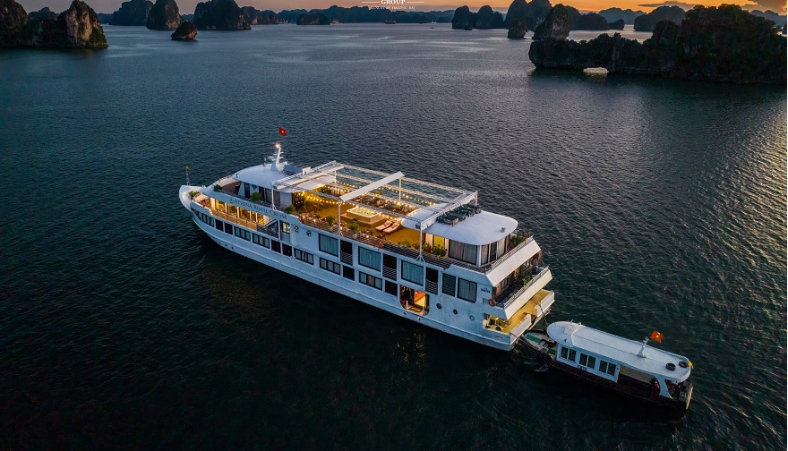 Du Thuyền Athena Royal