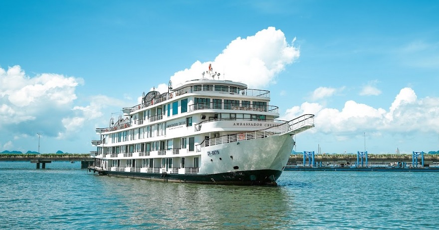 Du thuyền Ambassador Cruise I