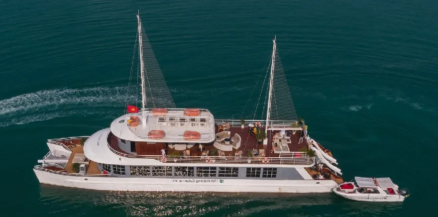 Du thuyền Catamara 1