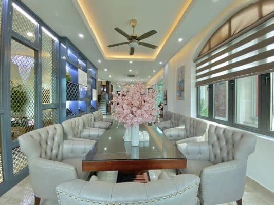 Vds Beverly Hilltt04 22 03