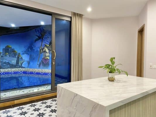 Vds Queen Beverly Hill 02