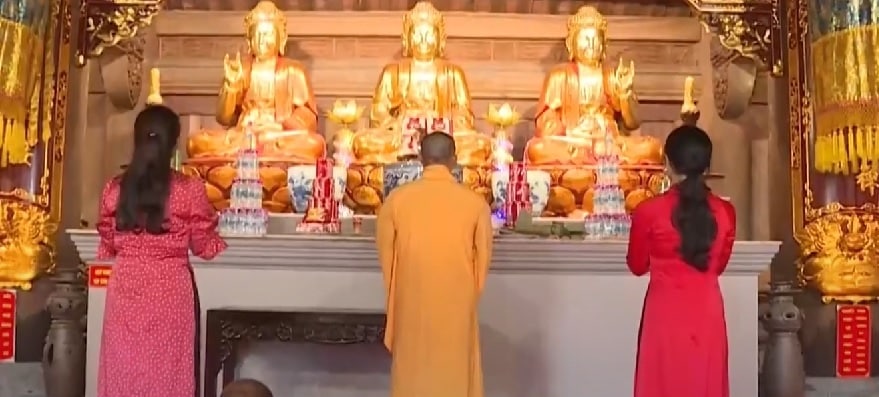 Chùa Quỳnh Lâm Đông Triều 4 Điên tam thế 1