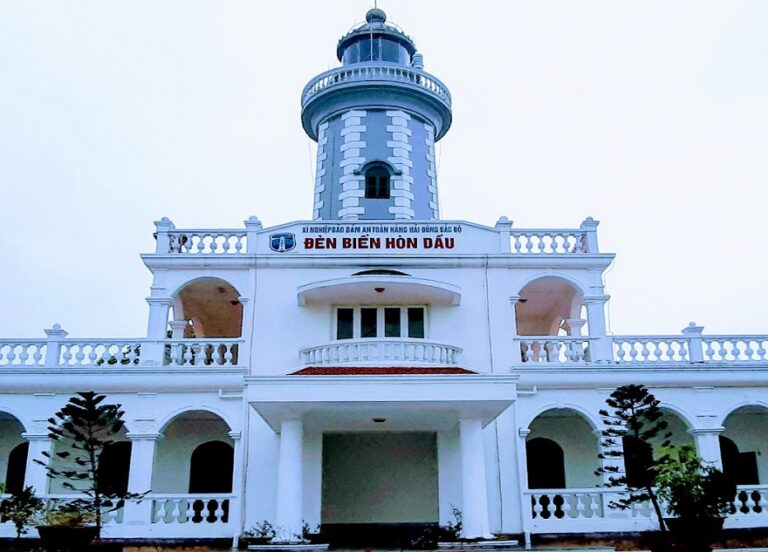 Hải đăng Hòn Dấu ngọn hải đăng cổ nhất Việt Nam