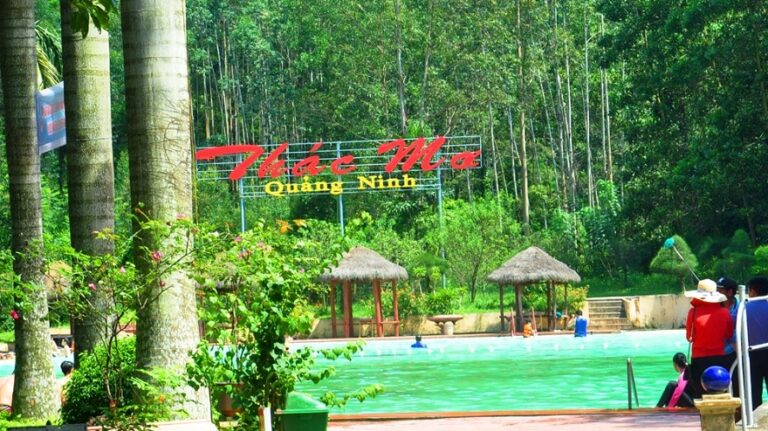 Thác Mơ Quảng Ninh