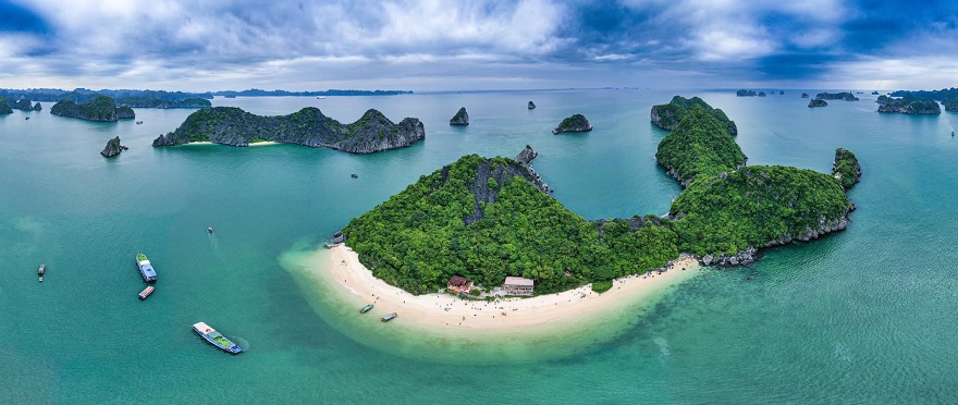 Toàn cảnh đảo khi (Cát Dứa) từ trên cao