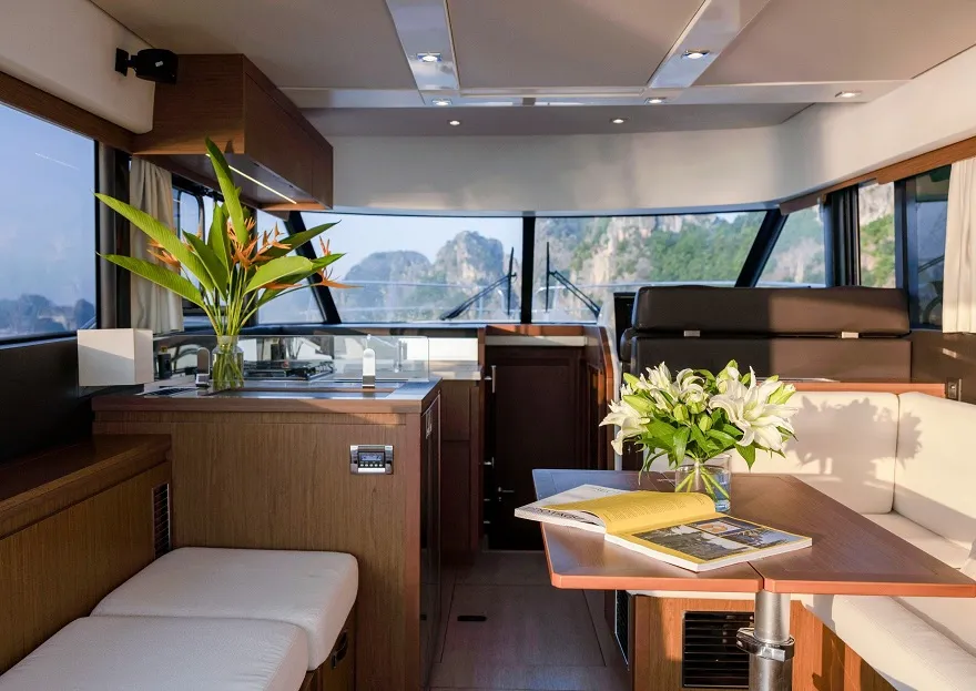 Nội Thất Du thuyền Velasco 43F