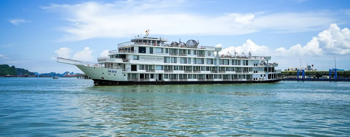 Du thuyền Ambassador Cruise I