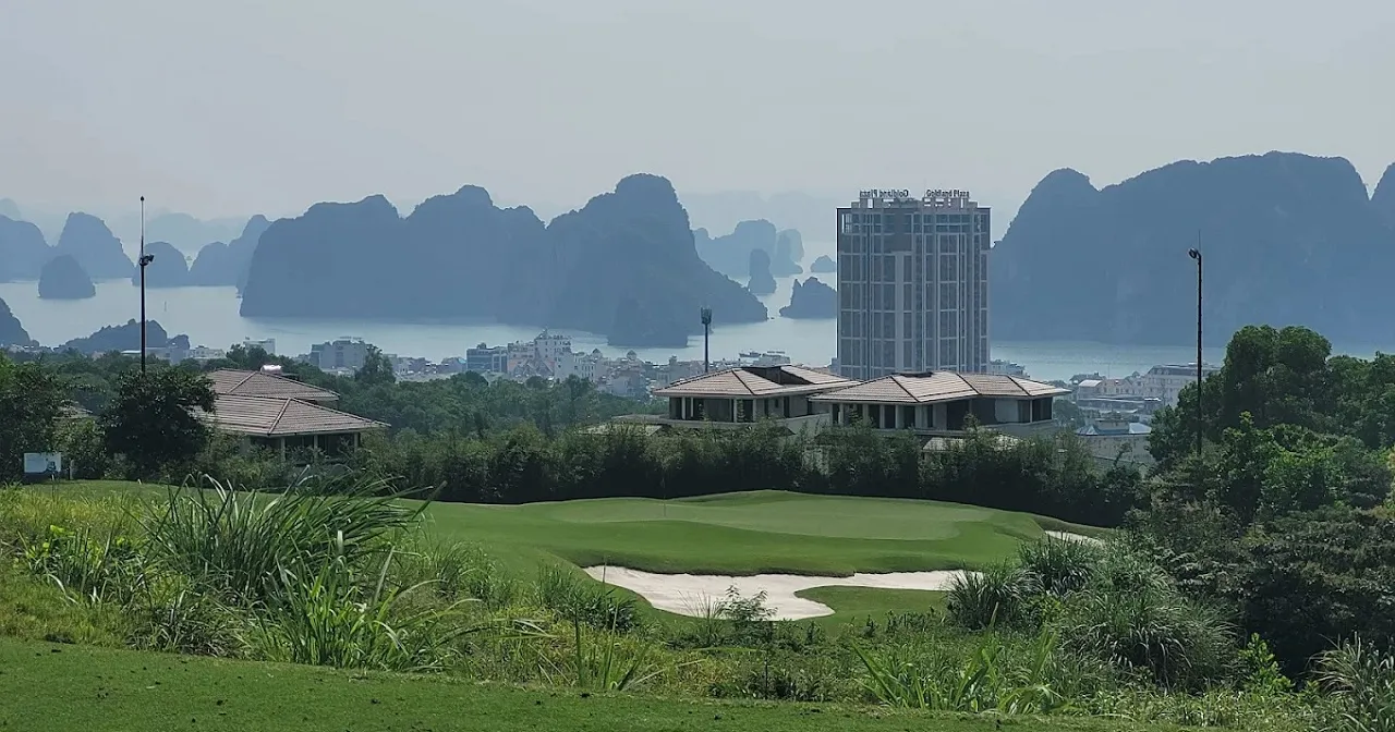 Sân Golf FLC Hạ Long