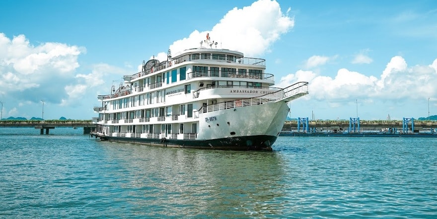 Tour thăm quan vịnh 8 tiếng