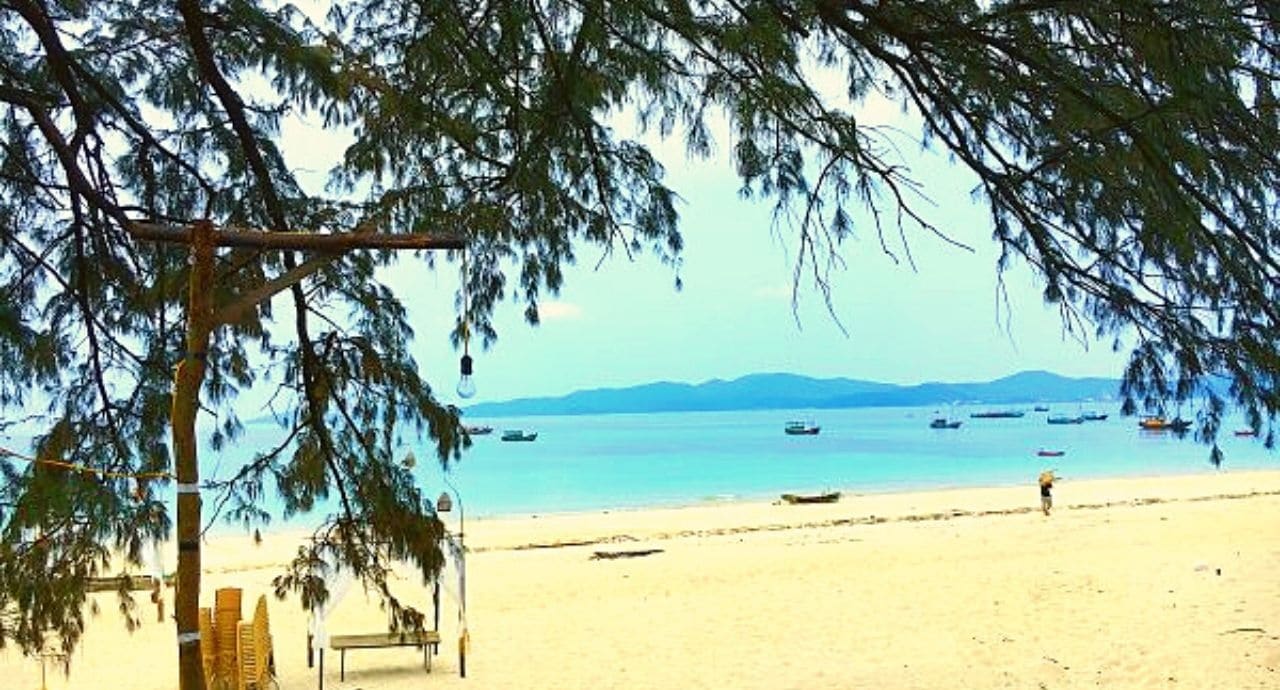 Bãi biển Tình Yêu