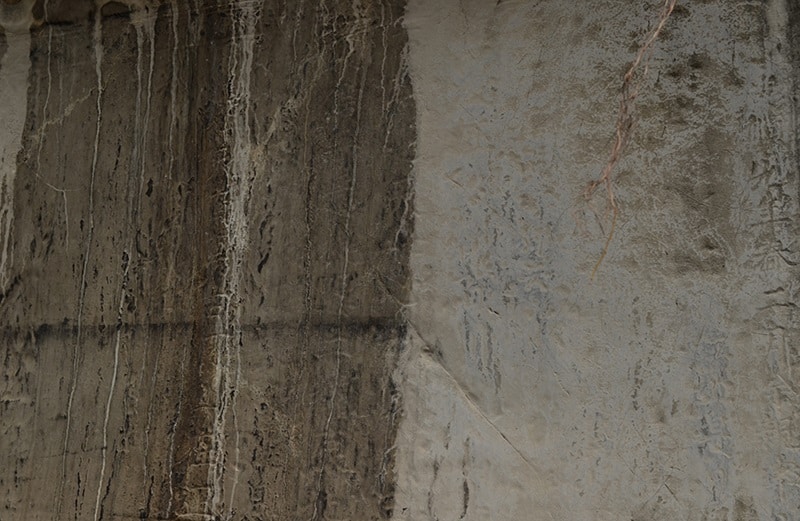 Bài thơ của vua Lê Thánh Tông đề trên núi Bài Thơ đã bị phấn hóa