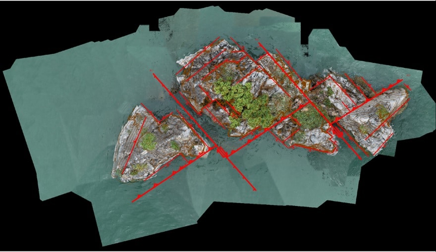 Các đưt gãy và khe nứt trê Hòn Trống Mái