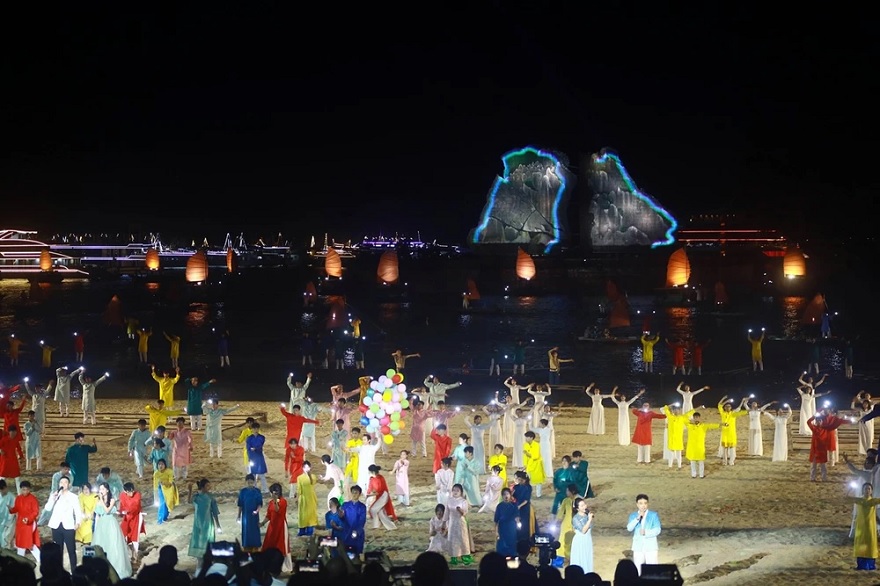 Carnval Hạ Long là một trong những sự kiện hấp dẫn nhất trong năm