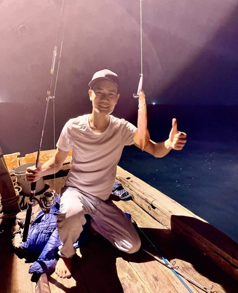 Cấu mực đêm cung là một trong những trải nghiệm thú vị