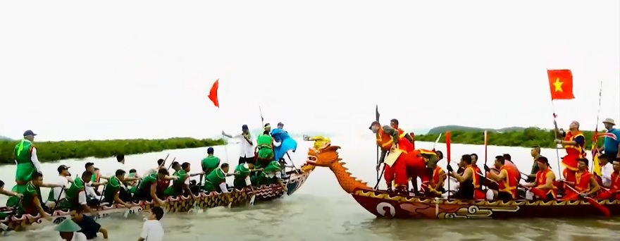 Hội Chèo Bơi tại Quan Lạn