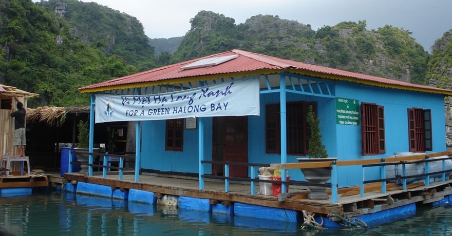 Khu nhà sinh hoạt cộng đồng