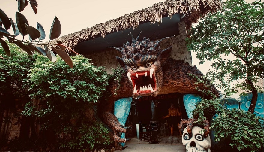 Khu trải nghiệm 18 tầng địa ngục