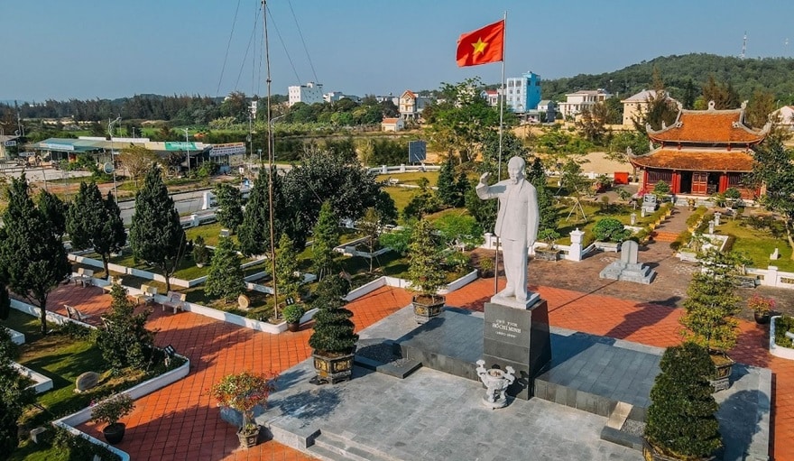 Nhà lưu niệm Bác Hồ