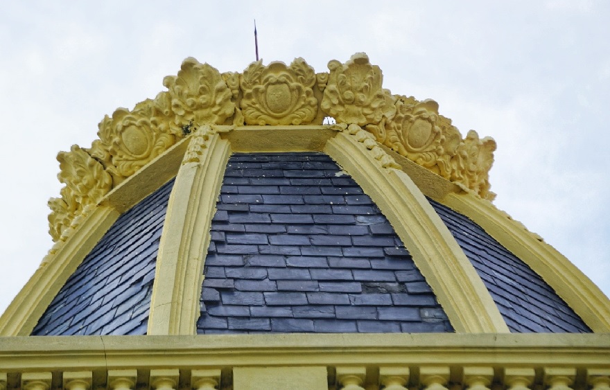 Phần mái bảo tàng Hải Phòng được thiết kế theo phong cách Châu Âu