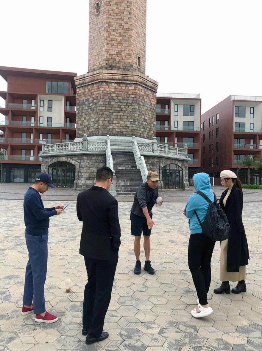 Setup liveshow Mỹ Tâm tại ngọn Hải đăng Bãi Cháy.