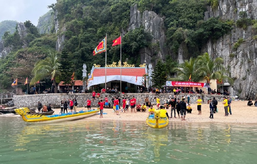 Thông thường có 4 đội chải tham dự tuy nhiên đôi khi chi có 2 đội (do các làng chài khác không đủ quân số)