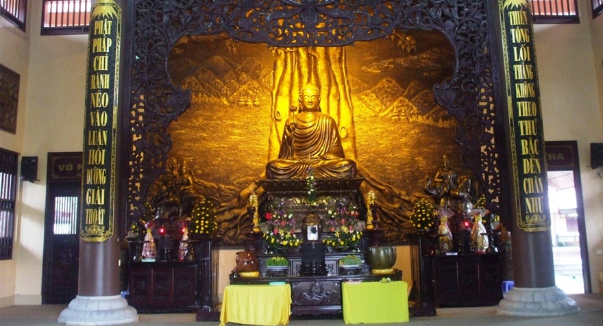 Tượng đồng Thích Ca Mâu Ni nặng gần 4 tấn chùa Lân