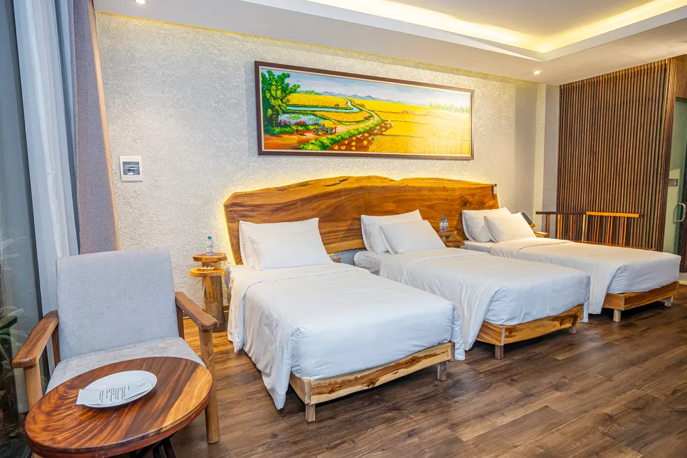 Triple (Khối Phòng Khách Sạn)