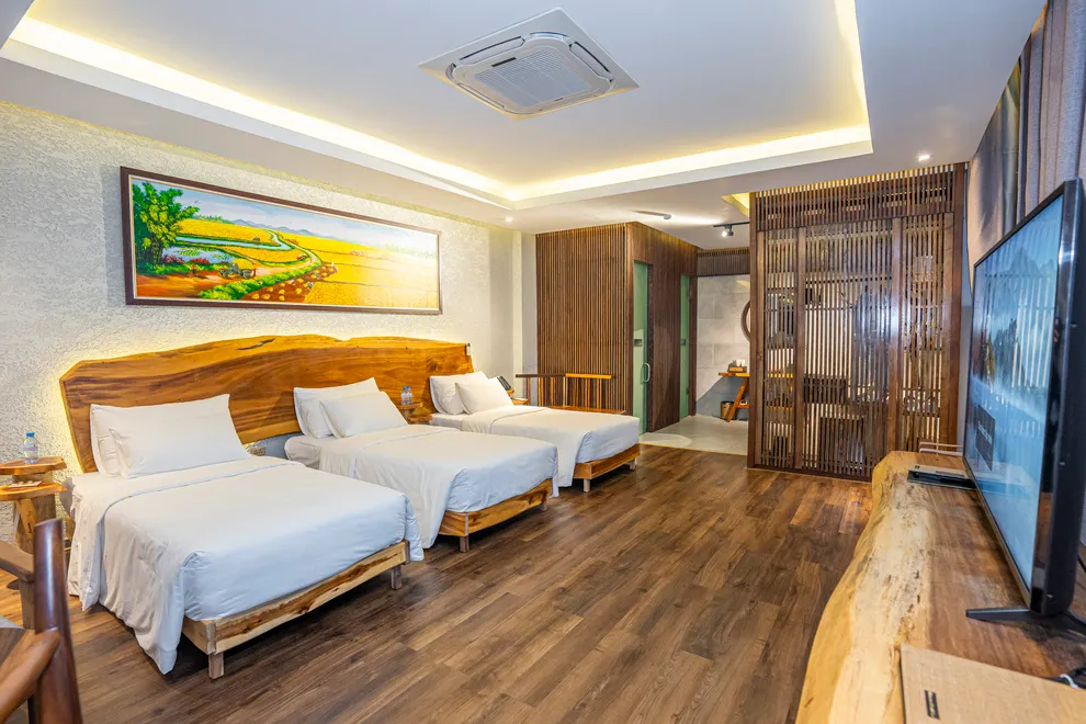 Triple (Khối Phòng Khách Sạn)