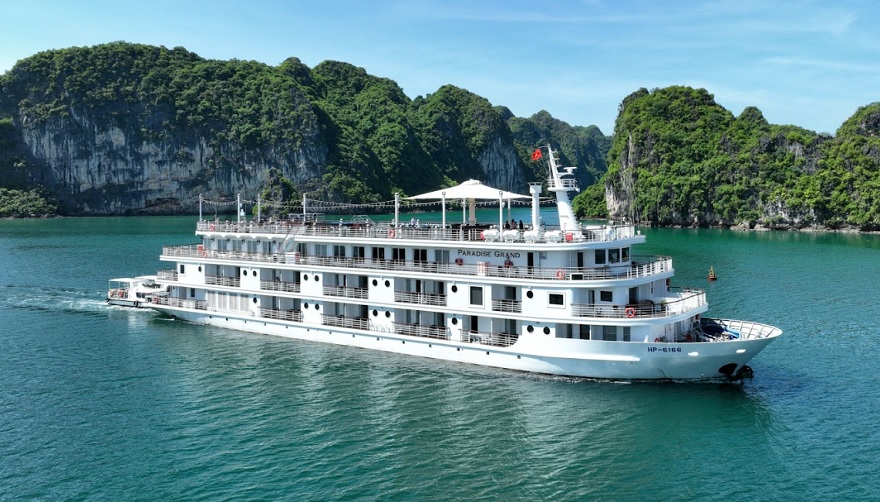 Du thuyền Paradise Grand cruise