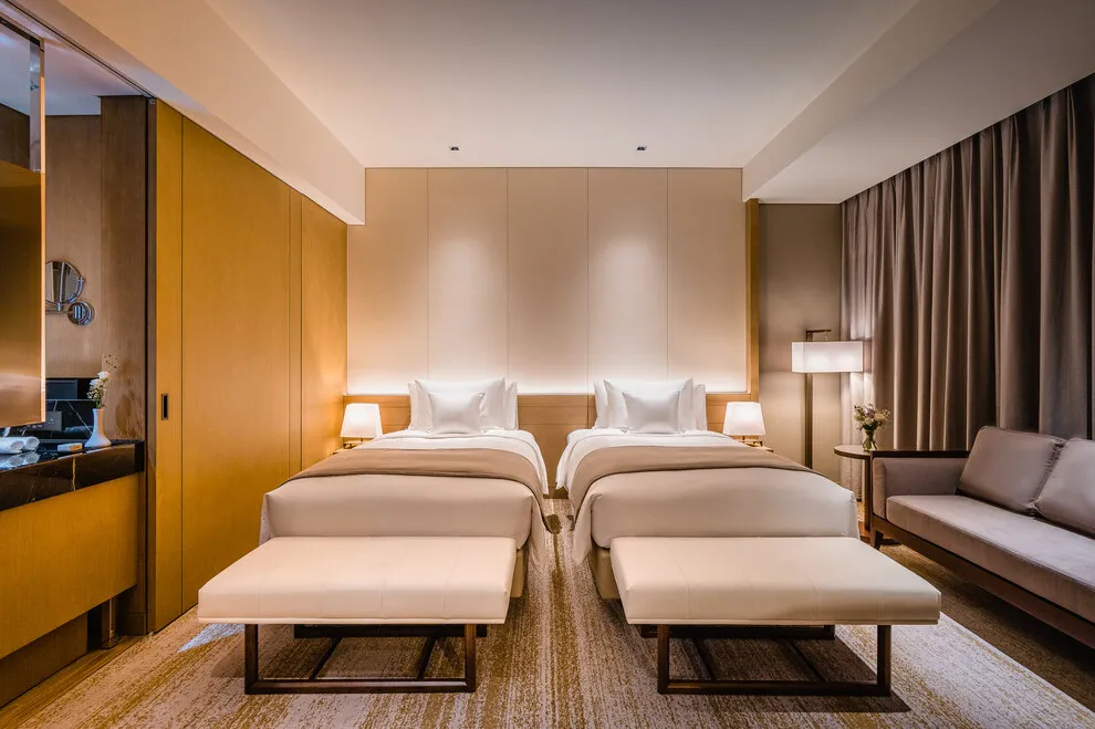 Deluxe (Tiêu chuẩn)