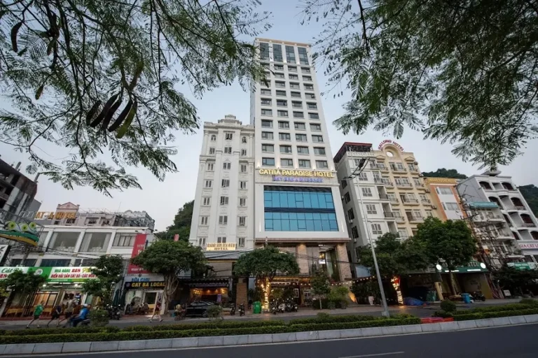 Cat Ba Paradise Hotel – Sky Bar & Massage
