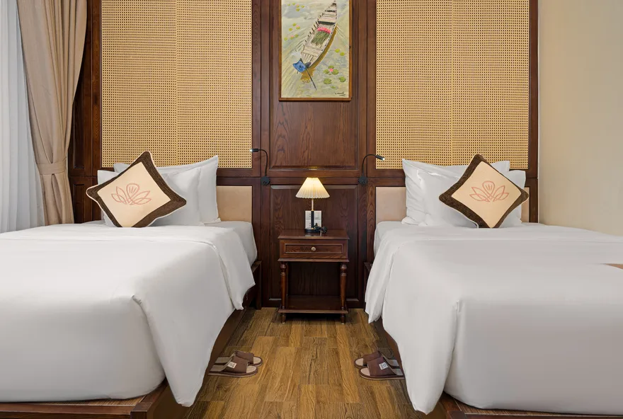 Superior (Earth Residence)