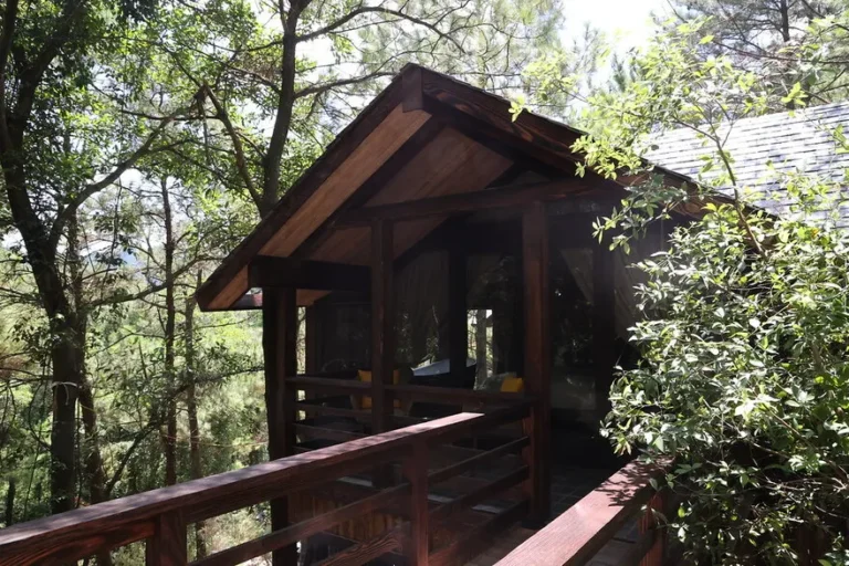 Amaya Retreat and Restaurant