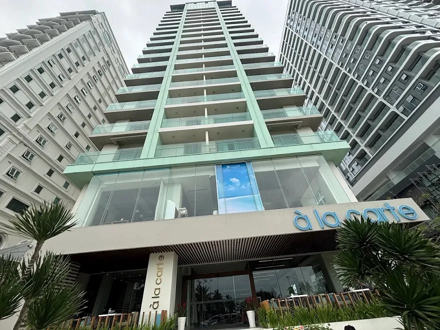 À La Carte Da Nang Beach