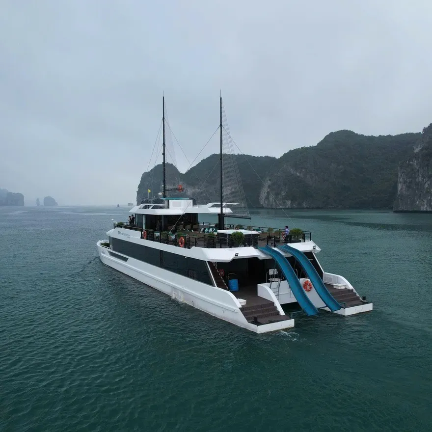 The Halong Catamaran Premium