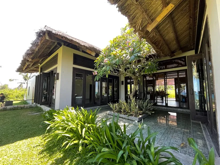 Crown Retreat Quy Nhơn