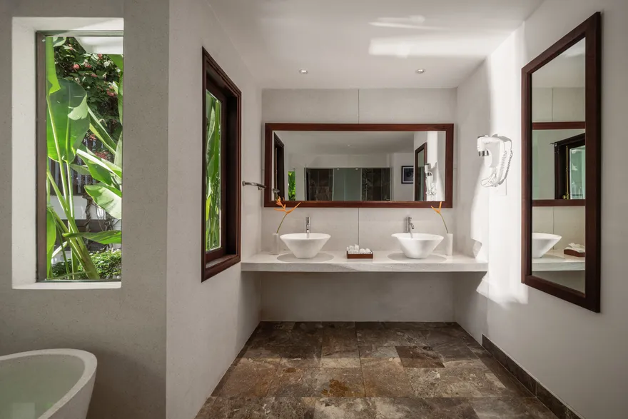 Superior Garden View