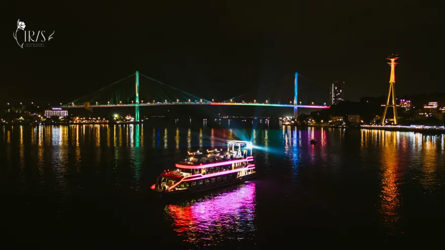 Du thuyền Iris Cruise Hạ Long