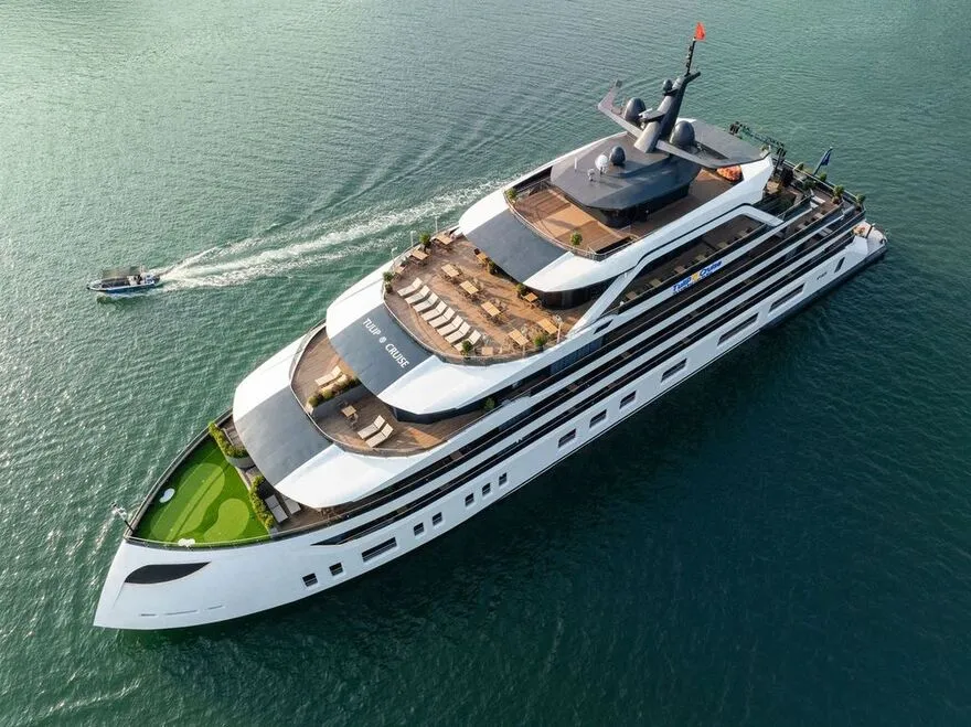 Du thuyền Tulip Cruise Hạ Long