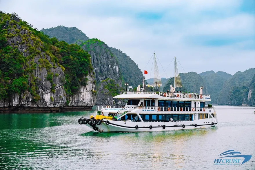 Dream Cruise Cát Bà